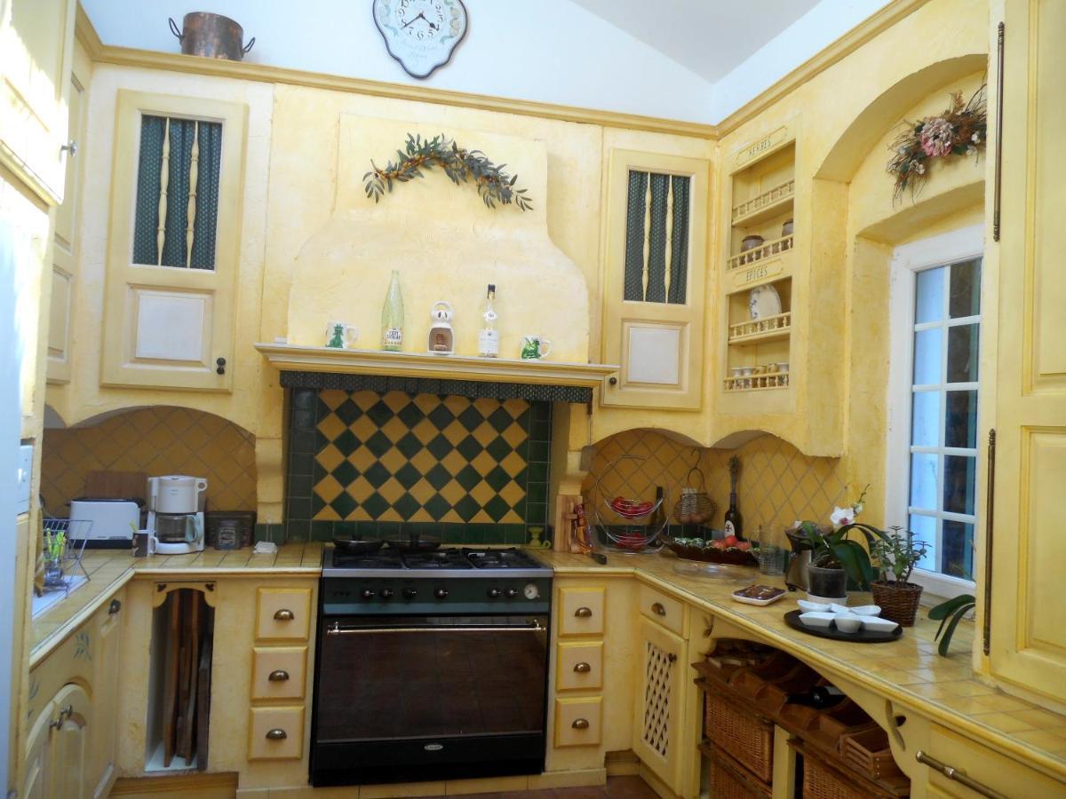 Logis De La Meschaussee, Dans Donjon Du Xie Siecle Canet  Extérieur photo